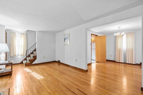 425 Overbrook Blvd, Pittsburgh PA 15210-4405 exterior