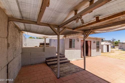 2932 47th Ave, Phoenix AZ  85031-3640 exterior