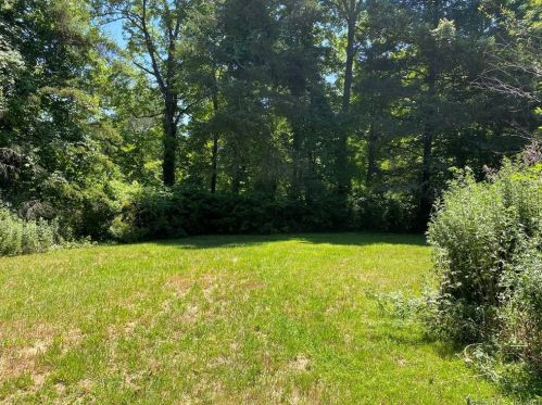 151 Salem Rd, Ridgefield CT 06877-3122 exterior