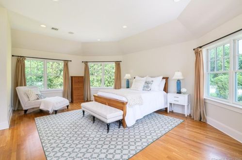 13 Benders Dr, Greenwich CT exterior