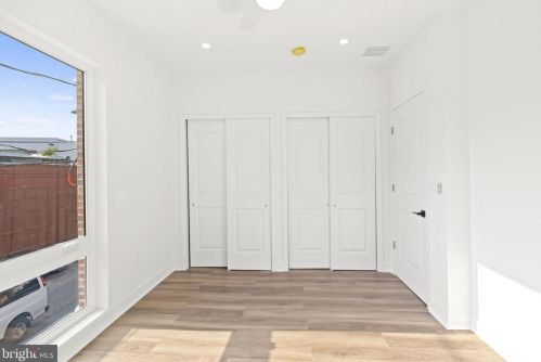 1701 4th St, Philadelphia PA  19148-1898 exterior