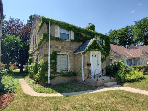 4139 Montreal St, Milwaukee WI 53216-1756 exterior