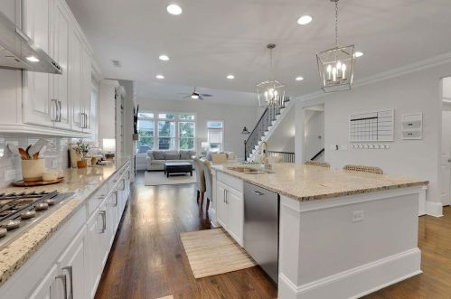 3573 Brookleigh Ln, Atlanta GA 30319-2219 exterior