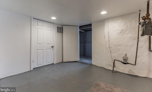 5006 Franklin St, Philadelphia PA 19122-1322 exterior