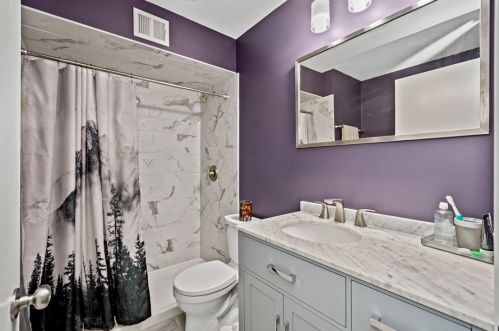 392 Newburn Dr, Pittsburgh PA exterior