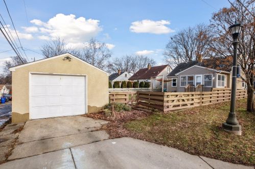 1349 6 St, Saint Paul MN 55106-4801 exterior