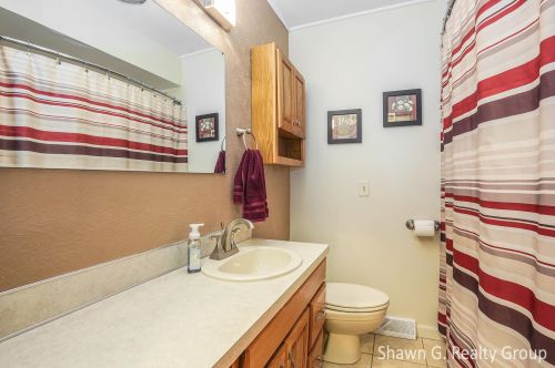 2209 Holliday Dr, Wyoming MI exterior