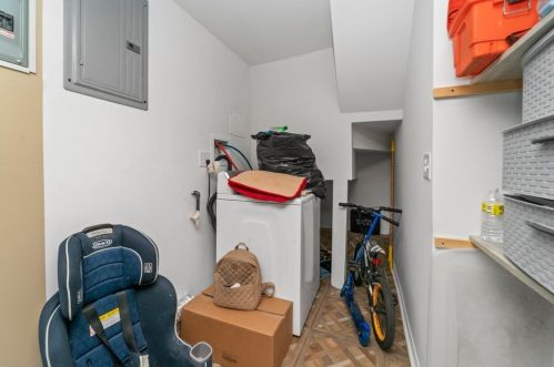 2720 Karlov Ave, Chicago IL 60652-3121 exterior