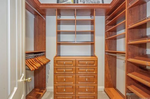 2 Shadow Tree Ln, Briarcliff NY 10510-2255 exterior