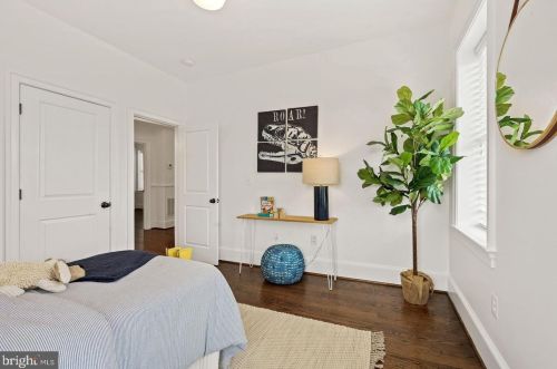 1533 Capitol St, Washington DC  20003-1508 exterior