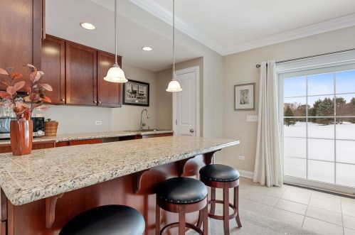 5810 Pr Rdg, Bull Valley IL 60014-4601 exterior