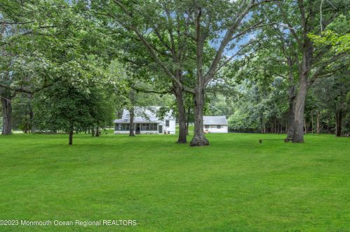 674 Harmony Rd, Jackson Twp, NJ 08527-4343