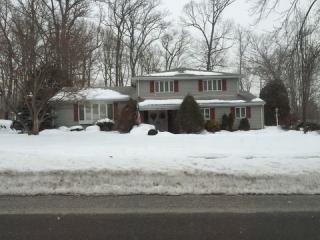 28 Eleron Pl, Wayne NJ  07470-3816 exterior