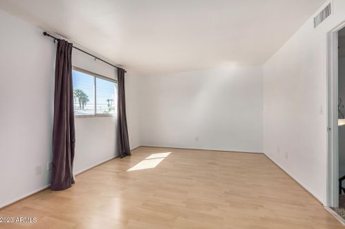 4626 19 Ave, Phoenix AZ 85009-1939 exterior