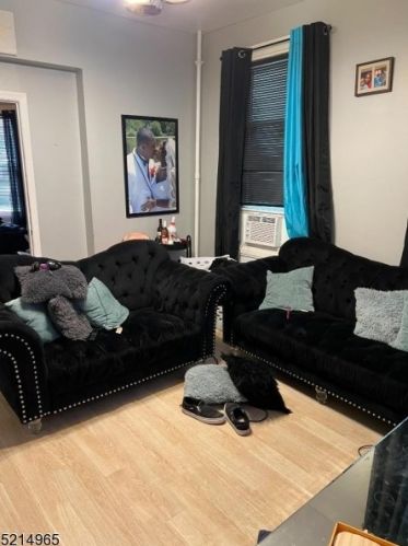 204 2 St, Newark NJ 07107-3106 exterior