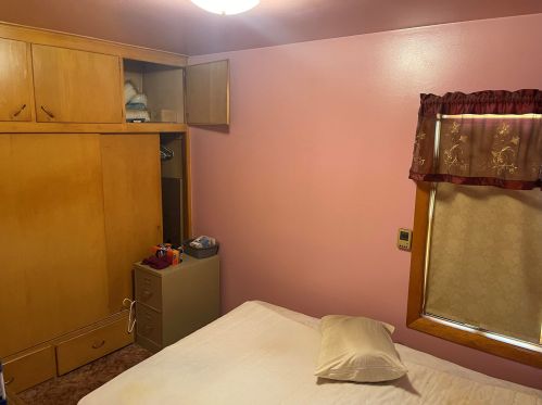 1910 Madison St, Two Rivers WI 54241-2523 exterior