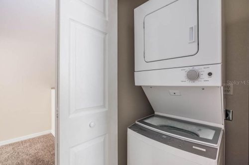 9509 Citrus Glen Pl, Tampa FL 33618-4018 exterior