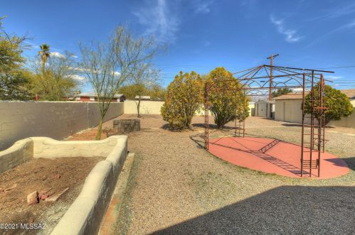 2711 Linden St, Tucson AZ 85719-3631 exterior