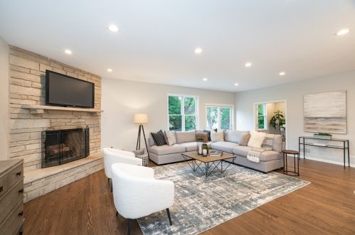 254 3rd St, Elmhurst IL  60126-2460 exterior