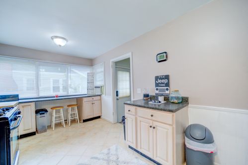 1205 Ml Ave, Meskegon MI 49445-3013 exterior