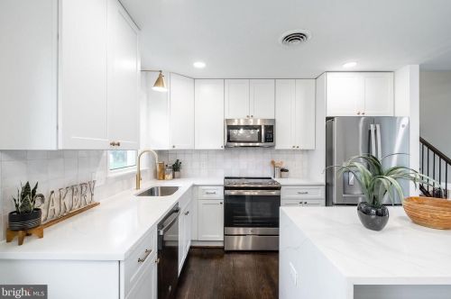 8705 Old Mount Vernon Rd, Alexandria VA  22309-2013 exterior