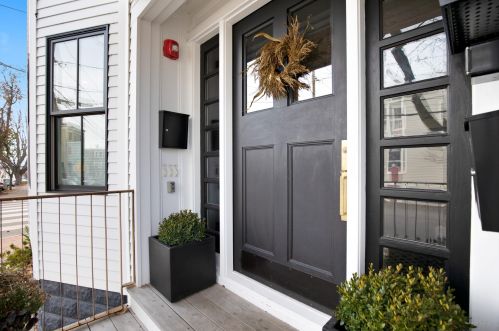 60 Munjoy St, Portland, ME 04101-4456