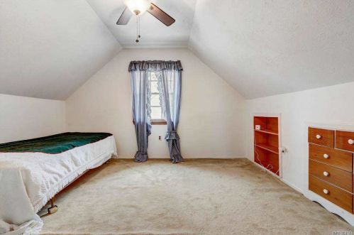 520 17 St, Babylon NY 11704-2634 exterior