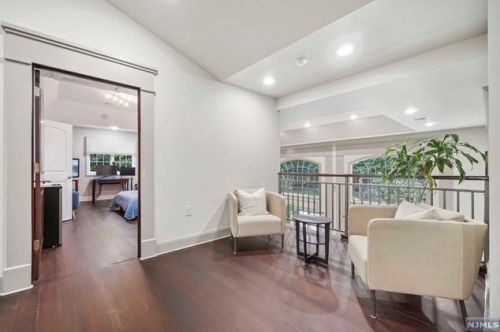 3 Pne Ter, Demarest NJ 07627-1214 exterior