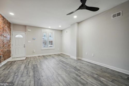 1313 29 St, Philadelphia PA 19121-4503 exterior