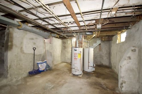 17 George St, West Springfield MA 01089-3414 exterior