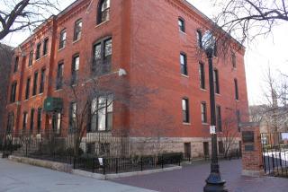 1760 Wells St, Chicago, IL 60614-5868