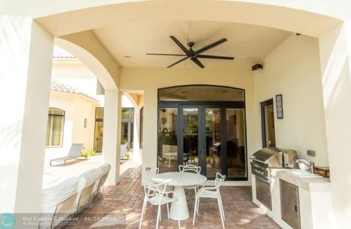 17894 Monte Vis Dr, Boca Raton FL 33496-1057 exterior