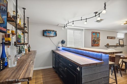 520 Pr Ave, Naperville IL 60540-6716 exterior