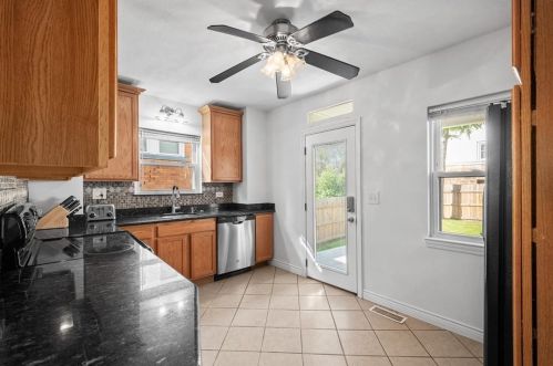 1233 Biltmore Ave, Pittsburgh PA  15216-2354 exterior