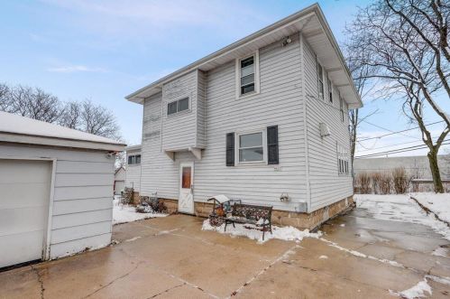 4637 Kansas Ave, Milwaukee, WI 53235-5333