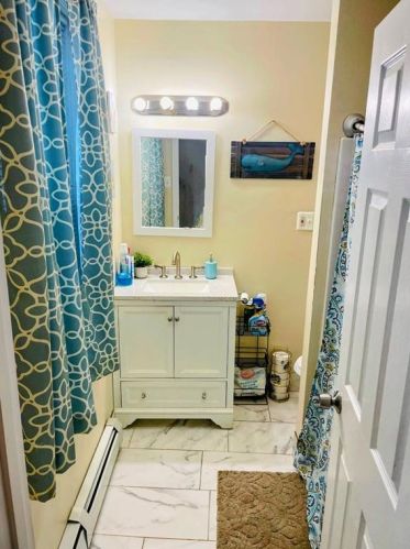 359 Carrington Ave, Woonsocket RI  02895-4622 exterior