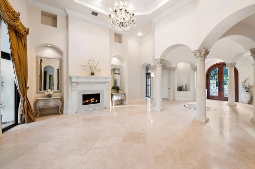 8060 Twin Lk Dr, Boca Raton FL 33496-1945 exterior