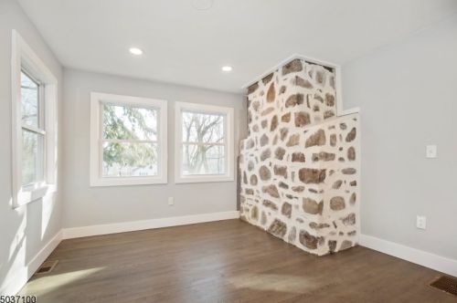 67 Shawnee Trl, Wharton NJ  07885-2925 exterior