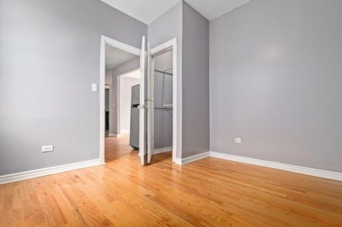 3436 Huron St, Chicago IL 60611-3043 exterior