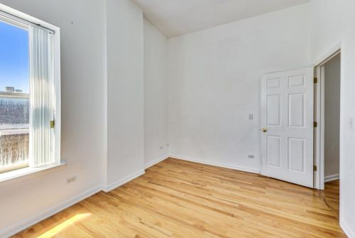 4844 Spaulding Ave, Chicago IL 60625-5205 exterior