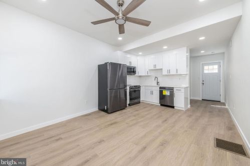 106 Ellsworth St, Philadelphia PA  19147-5408 exterior