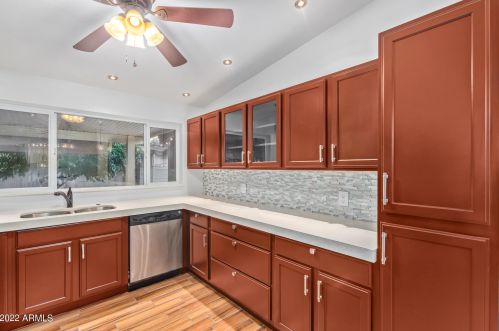 2214 7th Ave, Phoenix AZ 85007-1503 exterior