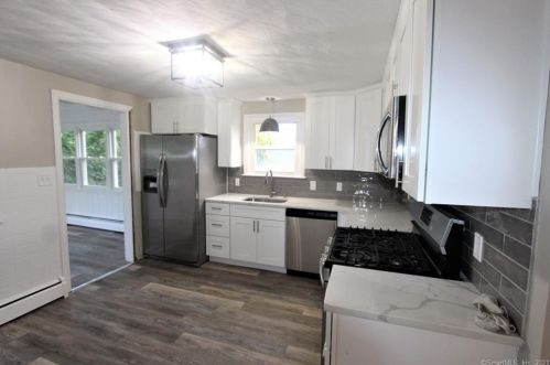 15 Collins St, New Britain CT  06051-3605 exterior