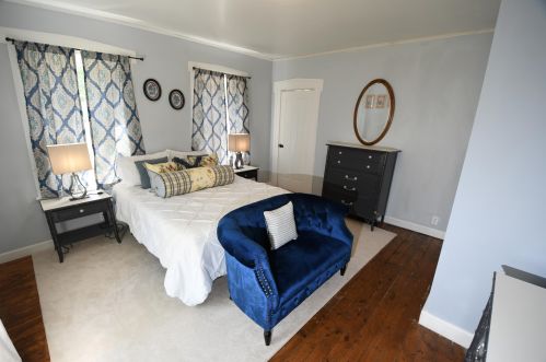 514 Kalamazoo St, Paw Paw MI 49079-1130 exterior