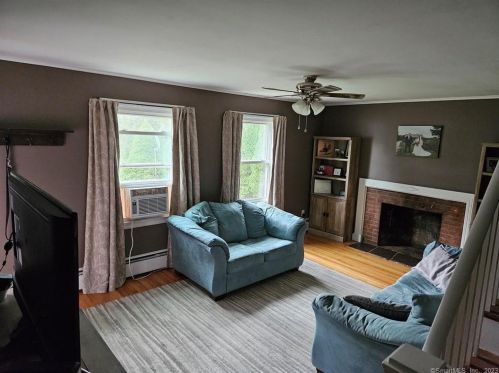 267 Mechanic St, Killingly CT 06239-1955 exterior