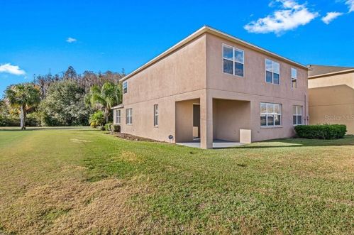 18111 Bahama Bay Dr, Tampa FL 33647-3458 exterior