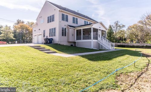 8106 Ashton St, Alexandria VA 22309-1345 exterior