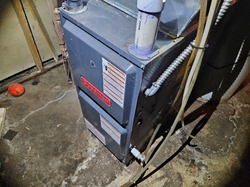 3238 36, Milwaukee WI 53215-4132 exterior