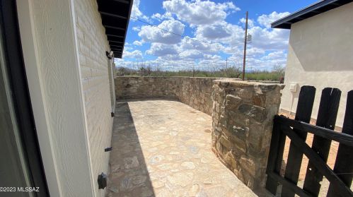 3955 Bear Canyon Rd, Tucson AZ  85749-8220 exterior