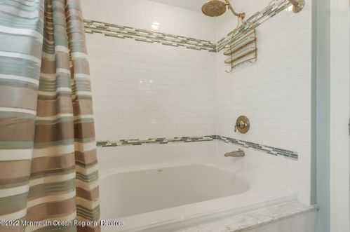 31 Park Ave, Locust NJ 07760-1523 exterior